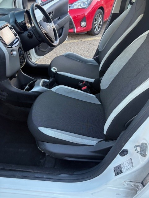 Used Toyota AYGO 2017 for sale - 75980393: Photo 12