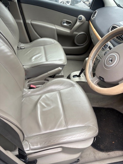 Used Renault Clio 2006 for sale - 77167345: Photo 4