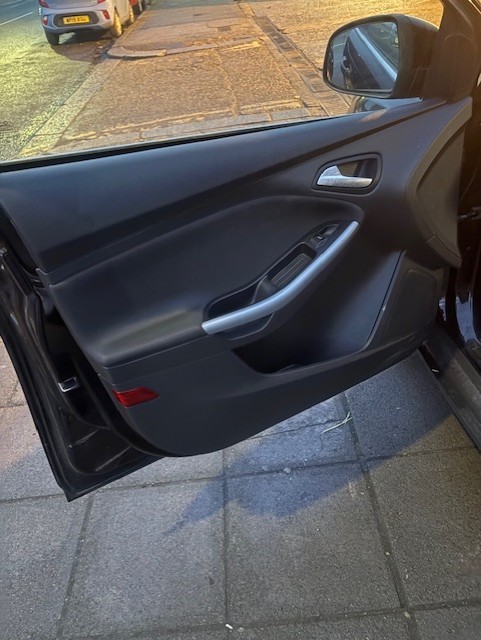 Used Ford Focus 2015 for sale - 77347027: Photo 7