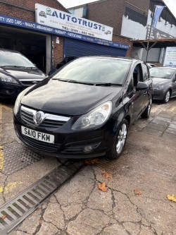 Used Vauxhall Corsa 2010 for sale - 76528782: Photo 2