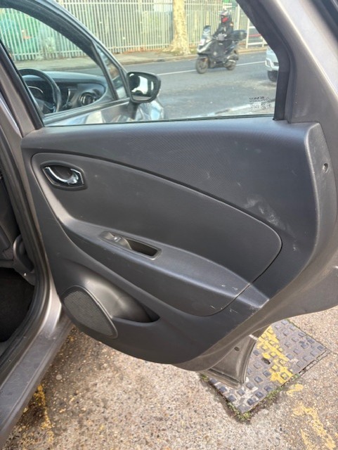 Used Renault Captur 2015 for sale - 76943010: Photo 10