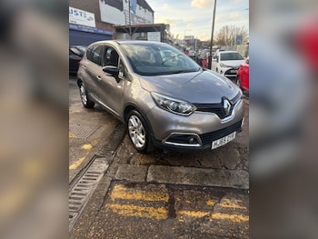 Used Renault Captur 2015 for sale - 76943010: Photo