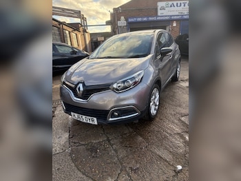 Used Renault Captur 2015 for sale - 76943010: Photo