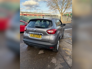 Used Renault Captur 2015 for sale - 76943010: Photo