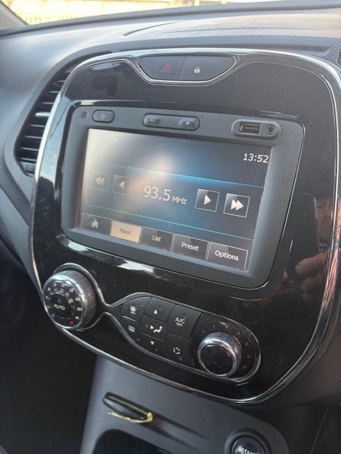 Used Renault Captur 2015 for sale - 76943010: Photo 8