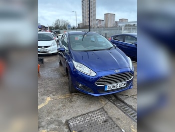 2016 (66) - 1.0 EcoBoost Zetec 5dr Powershift