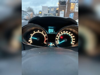 Used Ford Fiesta 2016 for sale - 77614675: Photo