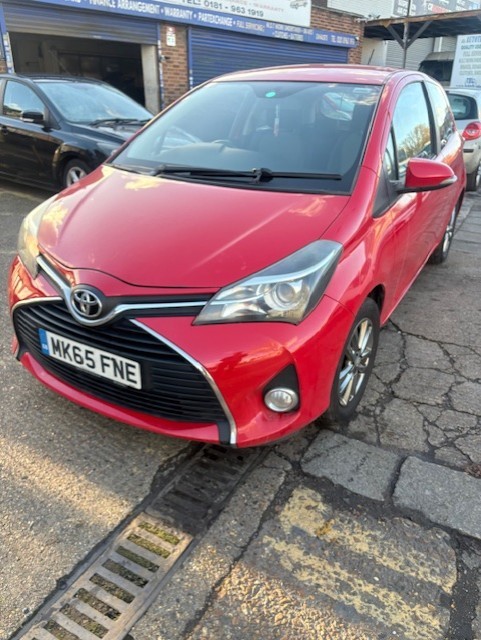 Used Toyota Yaris 2015 for sale - 76760800: Photo 2