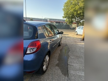 Used Renault Clio 2010 for sale - 79466587: Photo