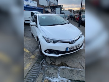 2018 (18) - 1.8 Hybrid Icon Tech TSS 5dr CVT