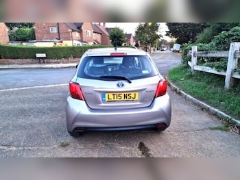 Used Toyota Yaris 2015 for sale - 75908557: Photo