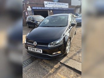 Used Volkswagen Polo 2016 for sale - 79147460: Photo