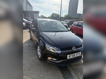 Used Volkswagen Polo 2016 for sale - 79147460: Photo