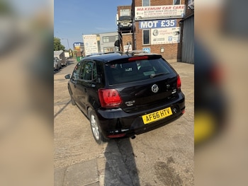Used Volkswagen Polo 2016 for sale - 79147460: Photo