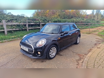 Used MINI Hatch 2016 for sale - 76477490: Photo
