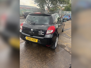 Used Renault Clio 2011 for sale - 75891511: Photo