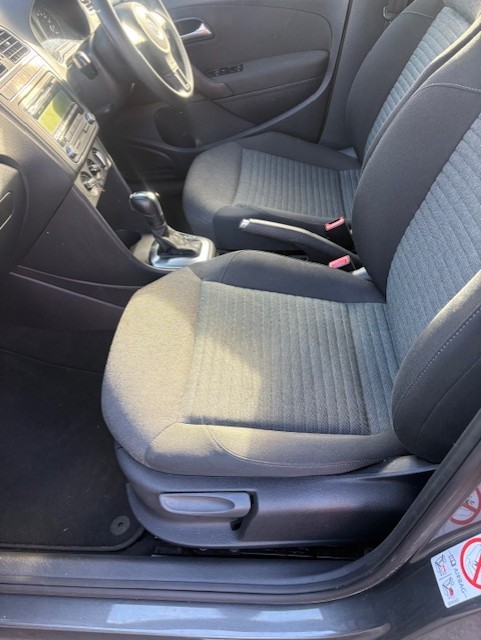 Used Volkswagen Polo 2011 for sale - 76381671: Photo 14