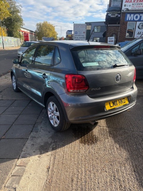Used Volkswagen Polo 2011 for sale - 76381671: Photo 3