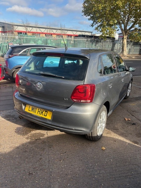 Used Volkswagen Polo 2011 for sale - 76381671: Photo 4