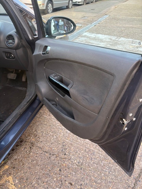 Used Vauxhall Corsa 2010 for sale - 77899032: Photo 14