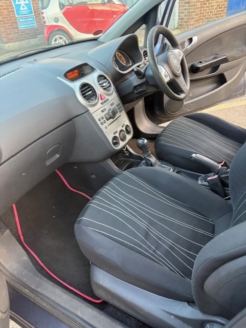 Used Vauxhall Corsa 2010 for sale - 77899032: Photo 9