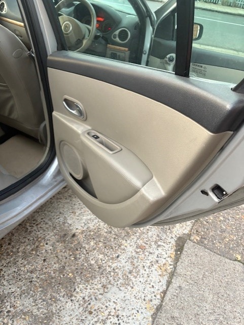 Used Renault Clio 2007 for sale - 76096284: Photo 10