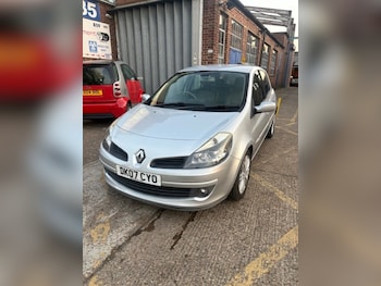 Renault - Clio