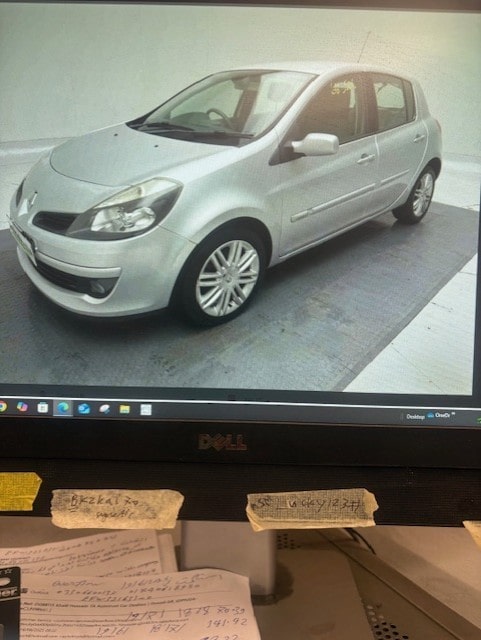 Used Renault Clio 2007 for sale - 76096284: Photo 2