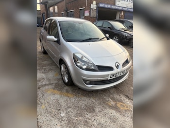 Used Renault Clio 2007 for sale - 76096284: Photo 2