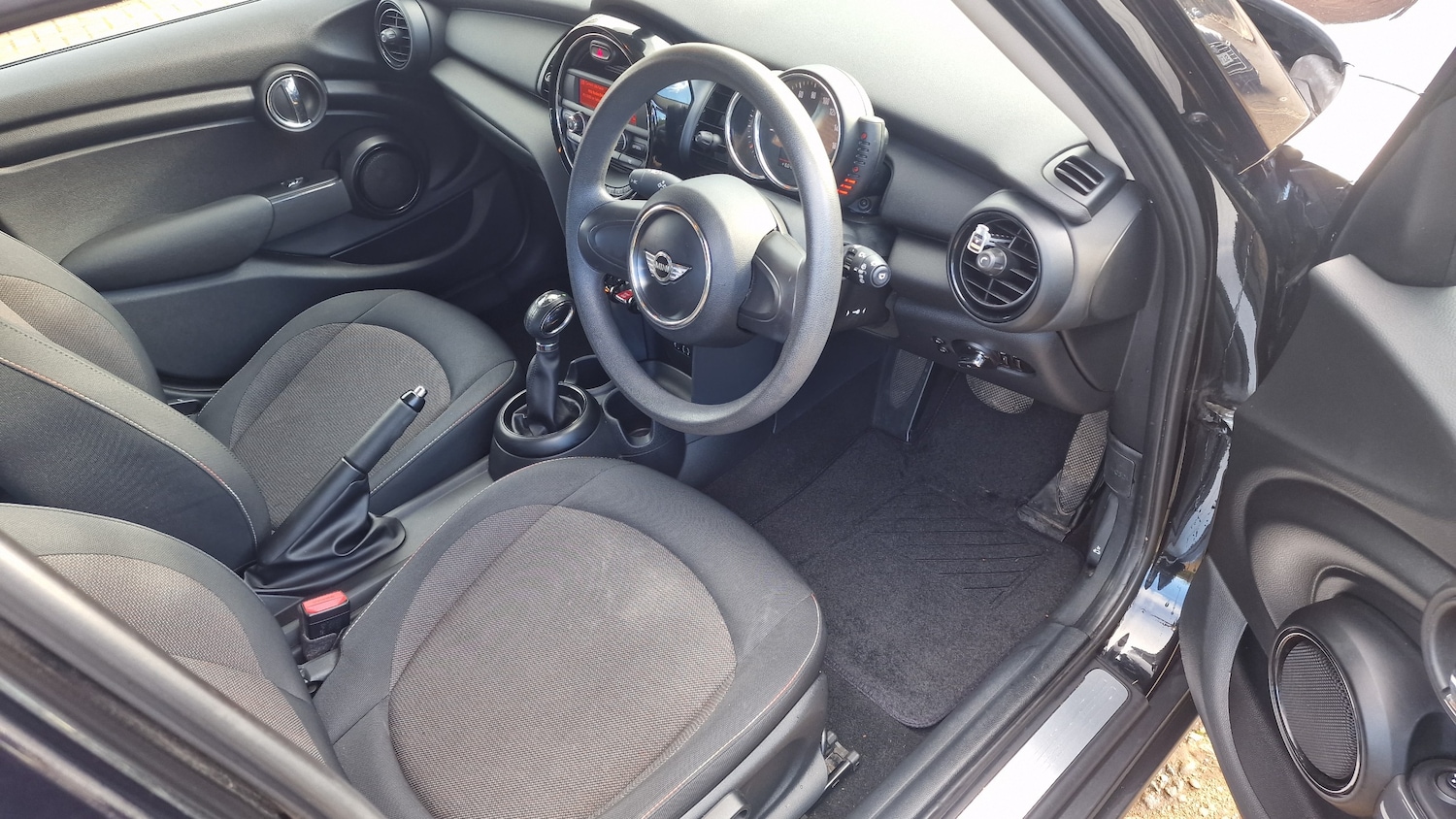 Used MINI Hatch 2016 for sale - 76376791: Photo 8