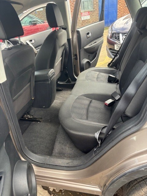 Used Nissan Qashqai 2010 for sale - 77899035: Photo 12