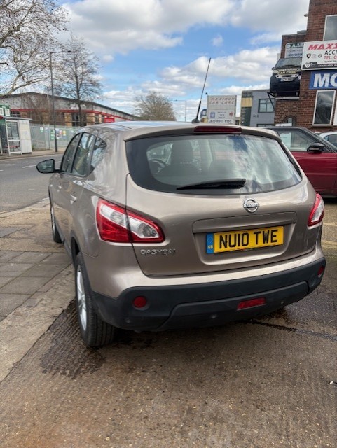 Used Nissan Qashqai 2010 for sale - 77899035: Photo 2