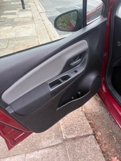 Used Toyota Yaris 2018 for sale - 76217665: Photo 15