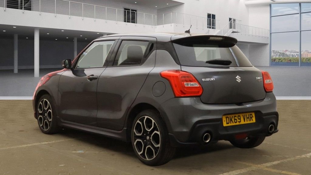 Used Suzuki Swift 2019 for sale - 76617496: Photo 6