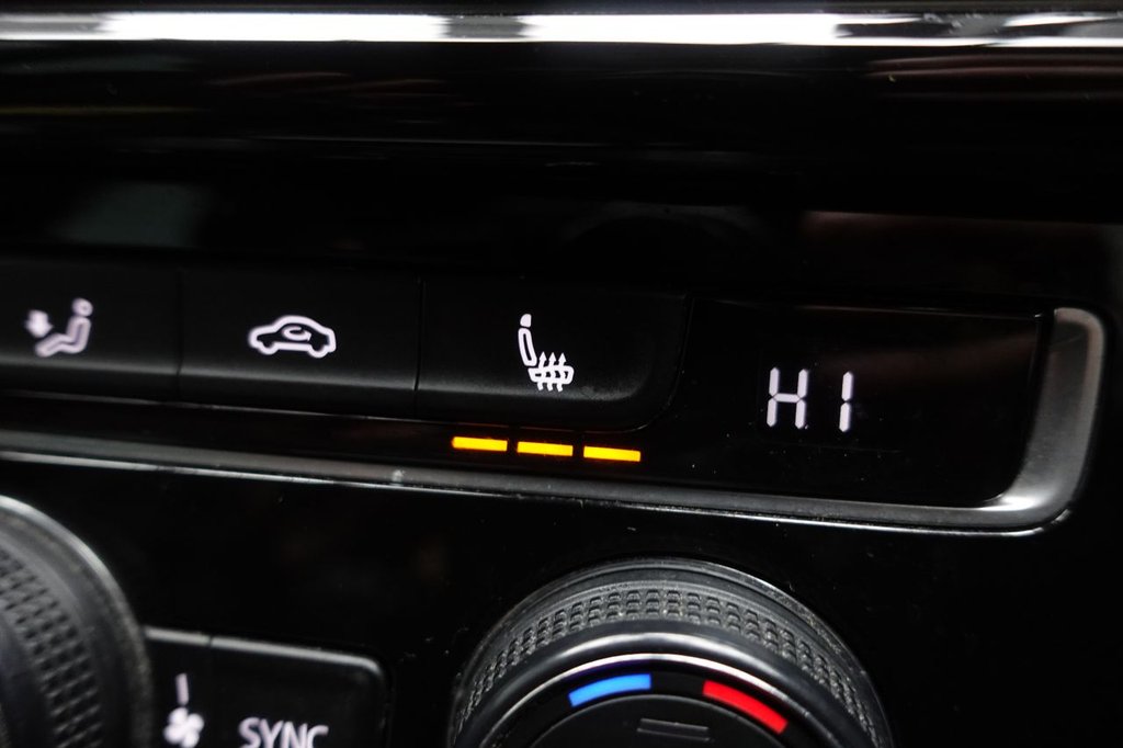 Used Volkswagen Golf 2019 for sale - 77558002: Photo 36