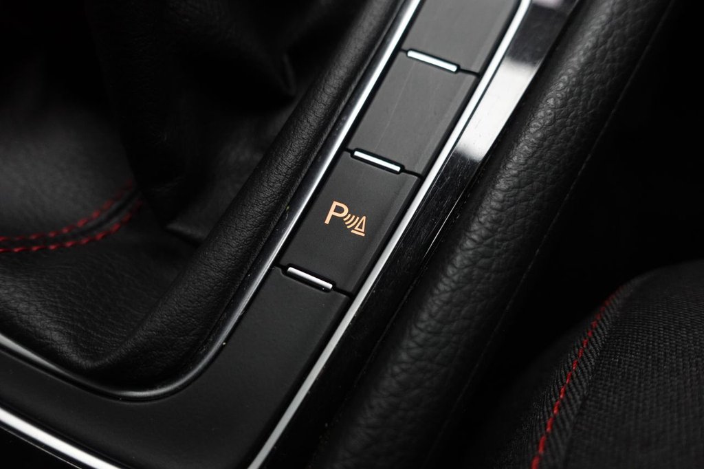 Used Volkswagen Golf 2019 for sale - 77558002: Photo 41