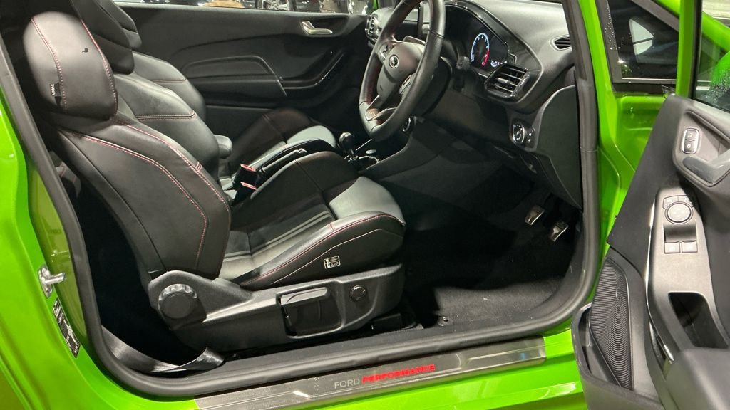 Used Ford Fiesta 2022 for sale - 77037845: Photo 2