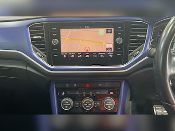 Used Volkswagen T-Roc 2020 for sale - 79584541: Photo