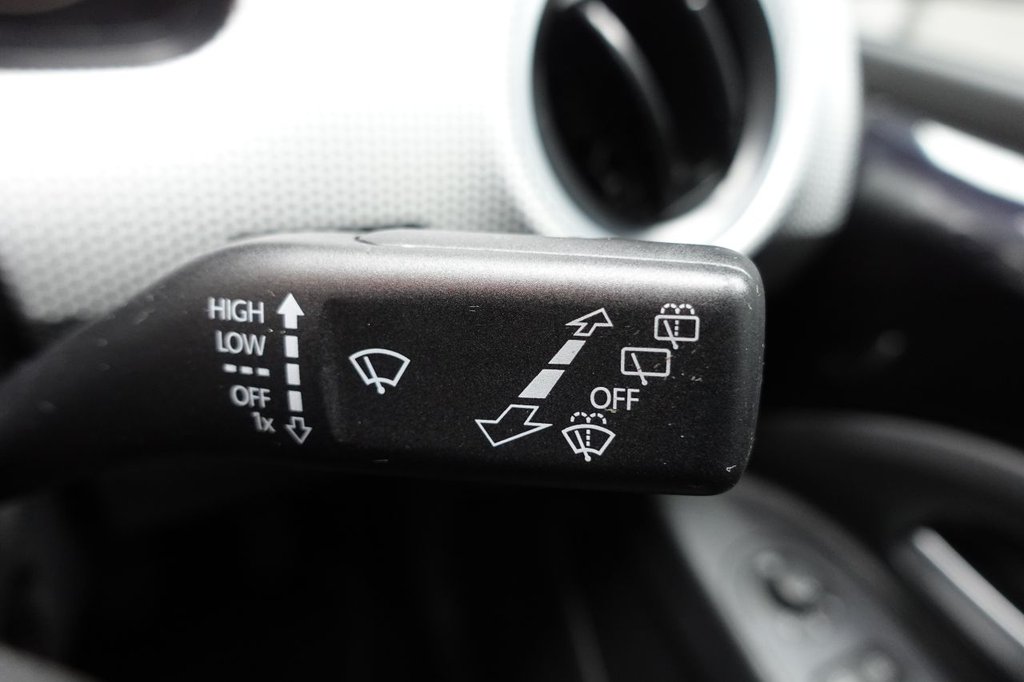 Used Volkswagen up! 2019 for sale - 77408163: Photo 35