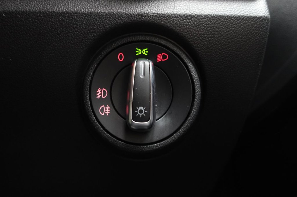 Used Volkswagen up! 2019 for sale - 77408163: Photo 39