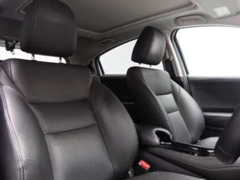 Used Honda HR-V 2017 for sale - 74709311: Photo