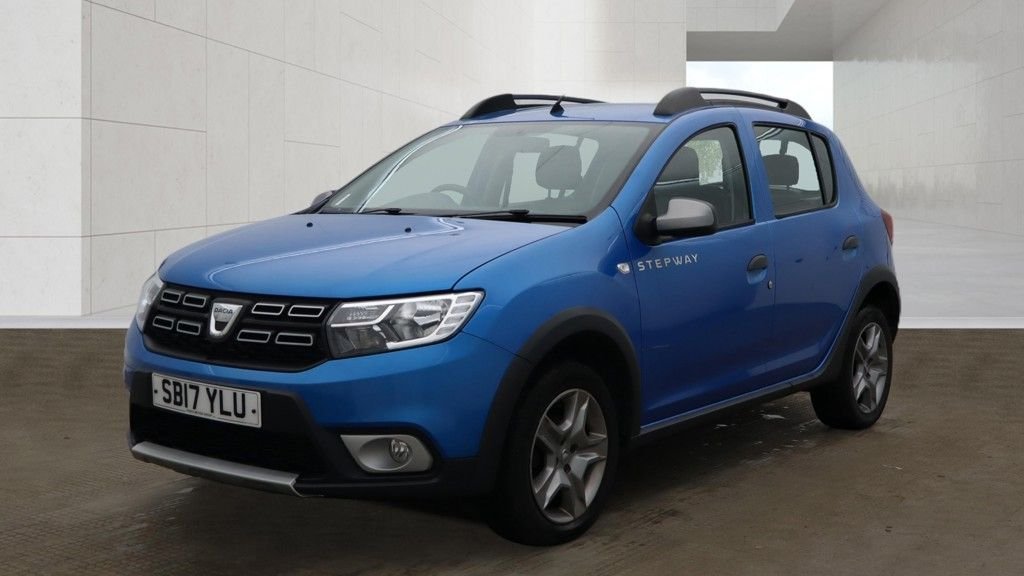Used Dacia Sandero Stepway 2017 for sale - 78111069: Photo 2