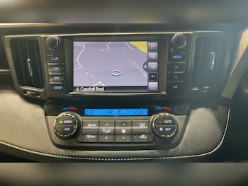 Used Toyota RAV4 2017 for sale - 75937180: Photo