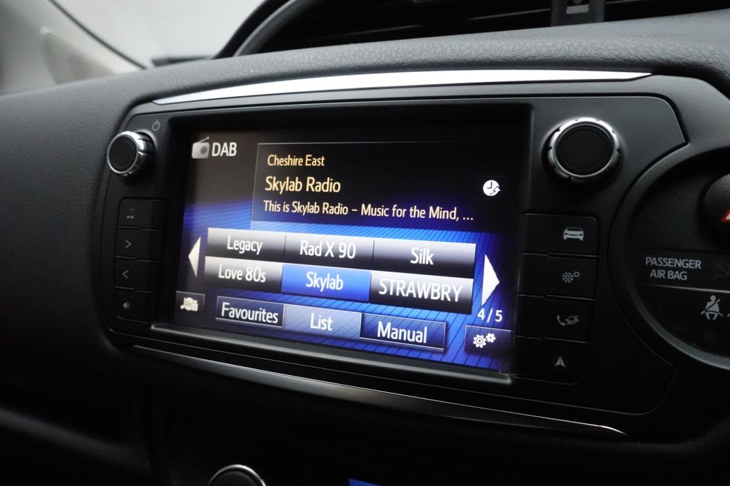 Used Toyota Yaris 2017 for sale - 77341836: Photo 24