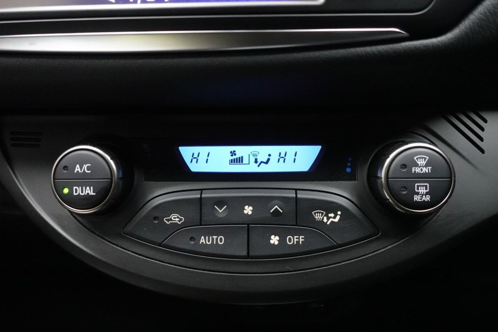 Used Toyota Yaris 2017 for sale - 77341836: Photo 29