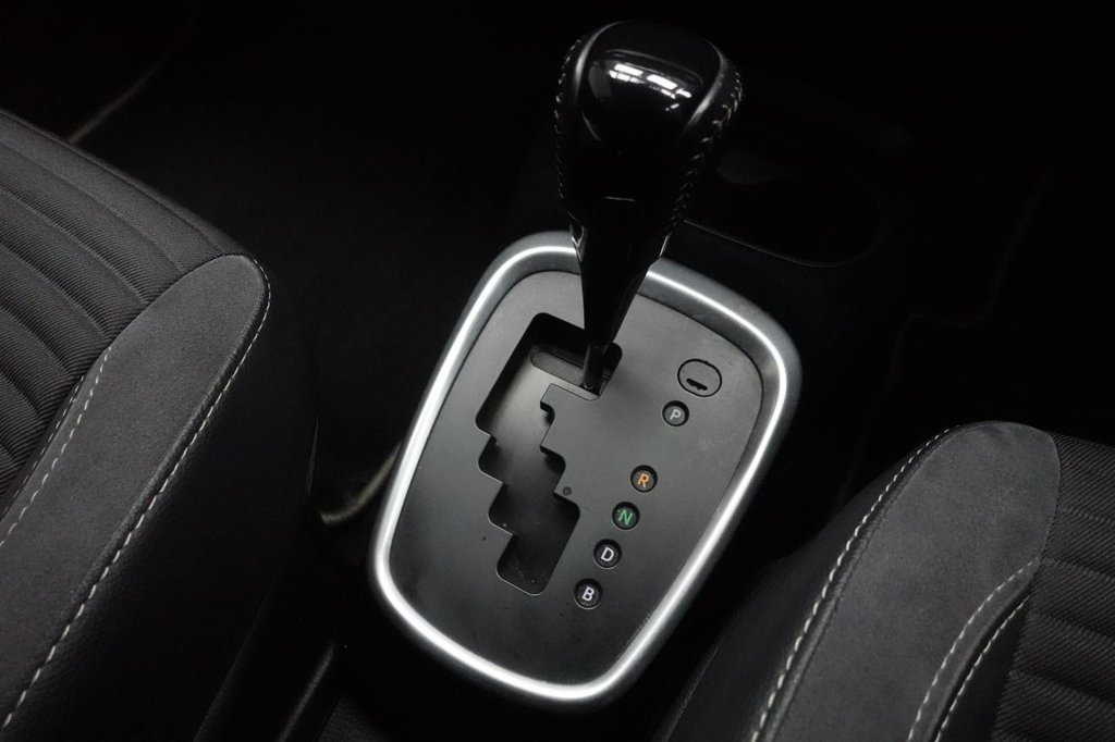 Used Toyota Yaris 2017 for sale - 77341836: Photo 32