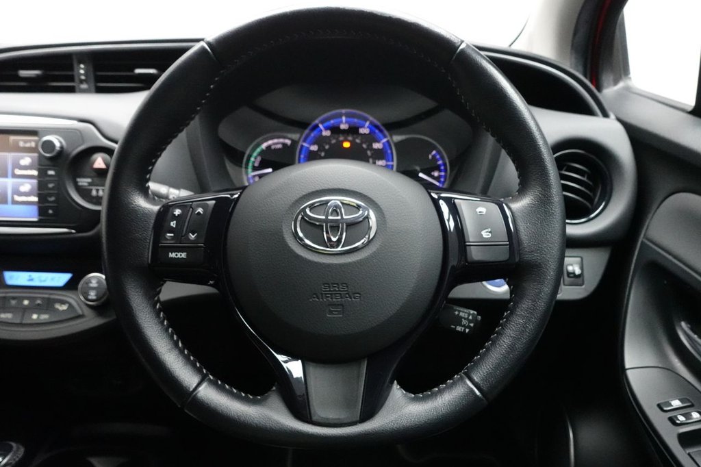 Used Toyota Yaris 2017 for sale - 77341836: Photo 38