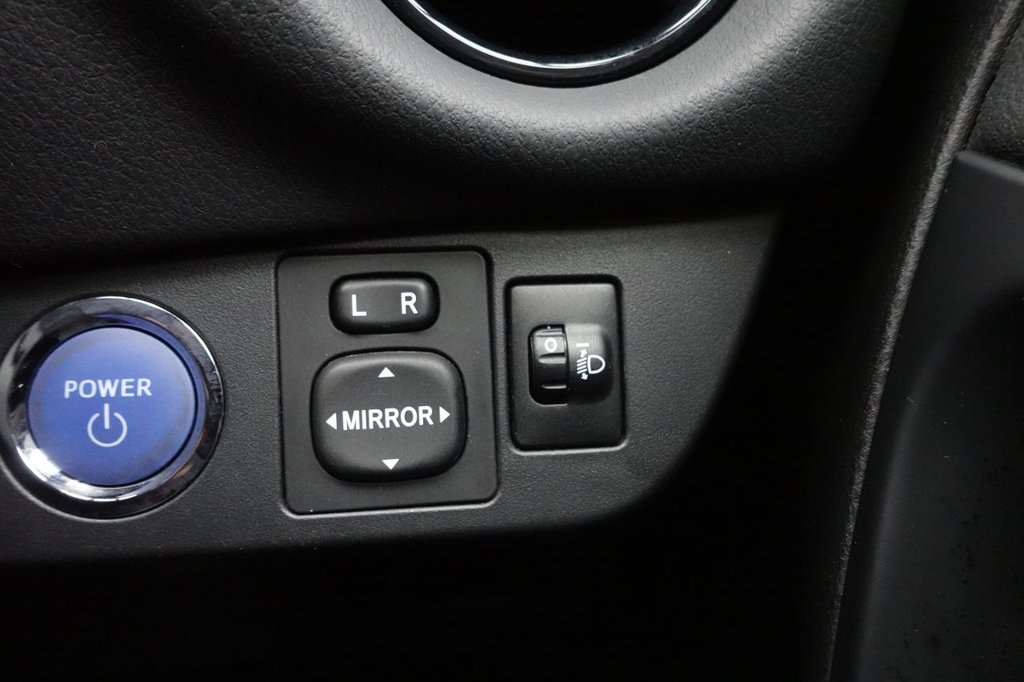 Used Toyota Yaris 2017 for sale - 77341836: Photo 42