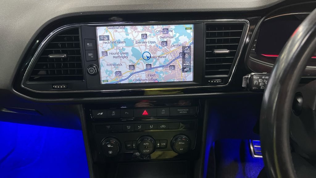 Used SEAT Leon 2019 for sale - 77384238: Photo 2