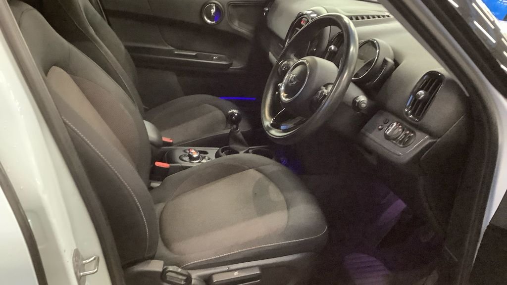 Used MINI Countryman 2019 for sale - 76973749: Photo 2